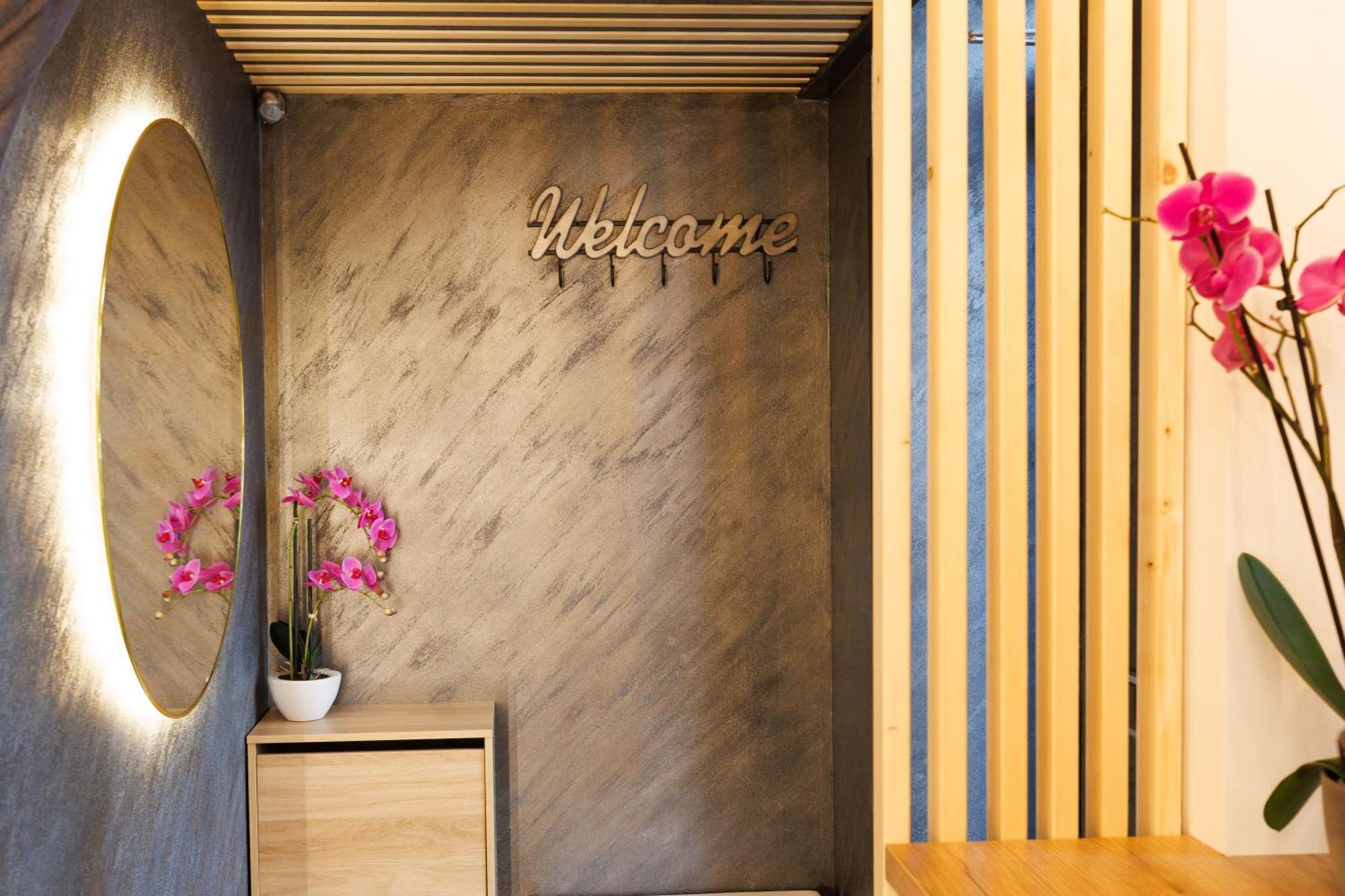 Leo Apartment Suite & Private Spa Zone - Old City 布拉迪斯拉发 外观 照片